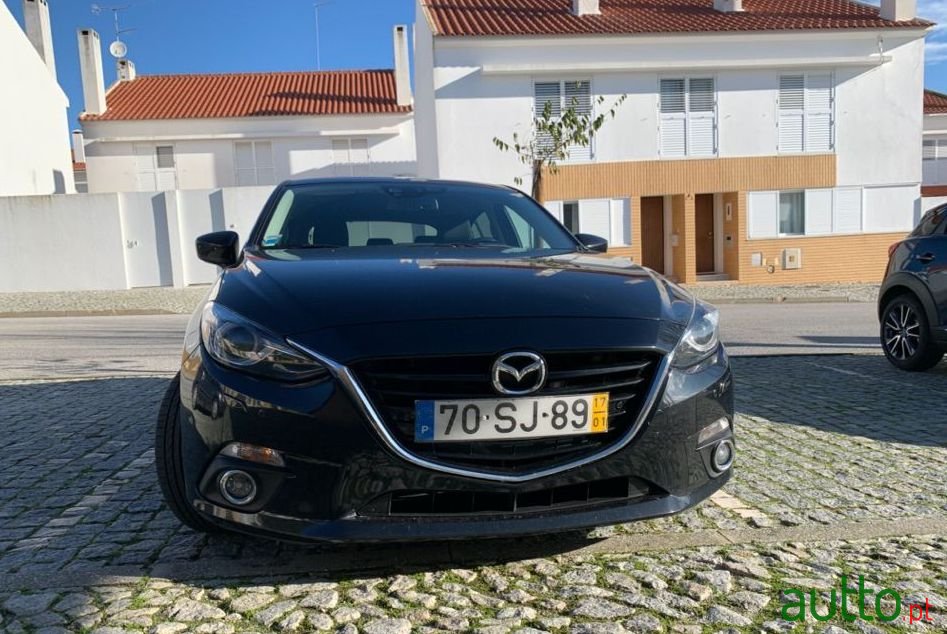 2017' Mazda 3 photo #1