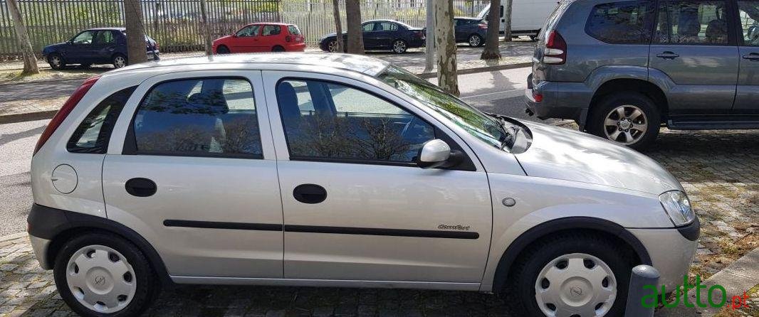 2001' Opel Corsa photo #2