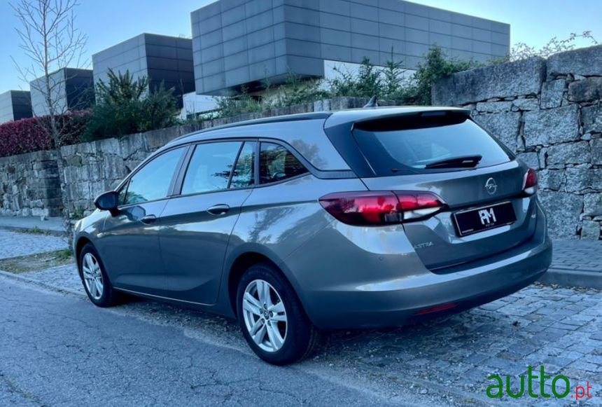 2017' Opel Astra Sports Tourer photo #1