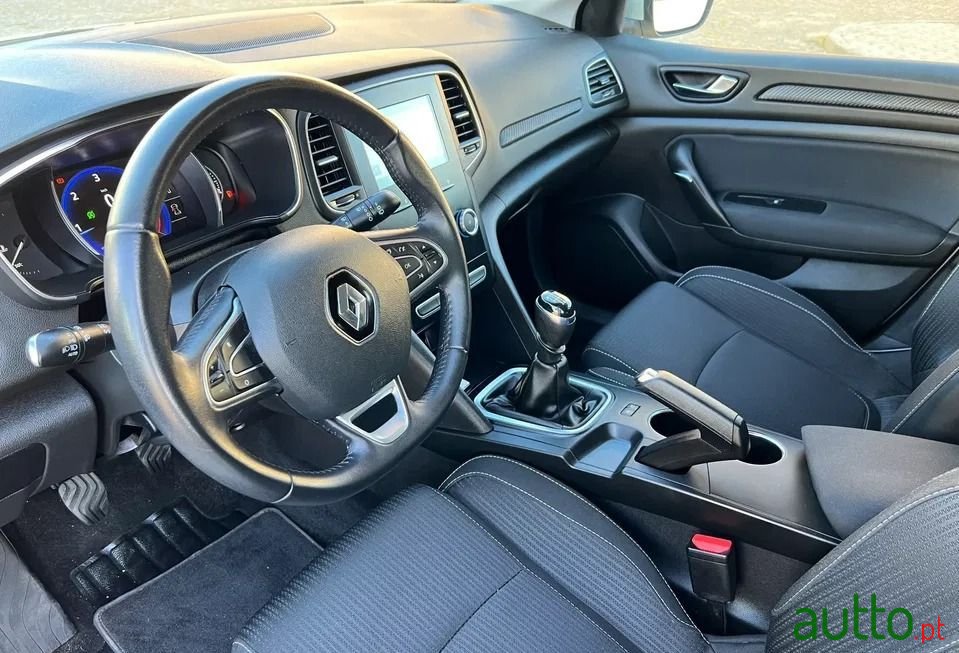 2018' Renault Megane photo #2