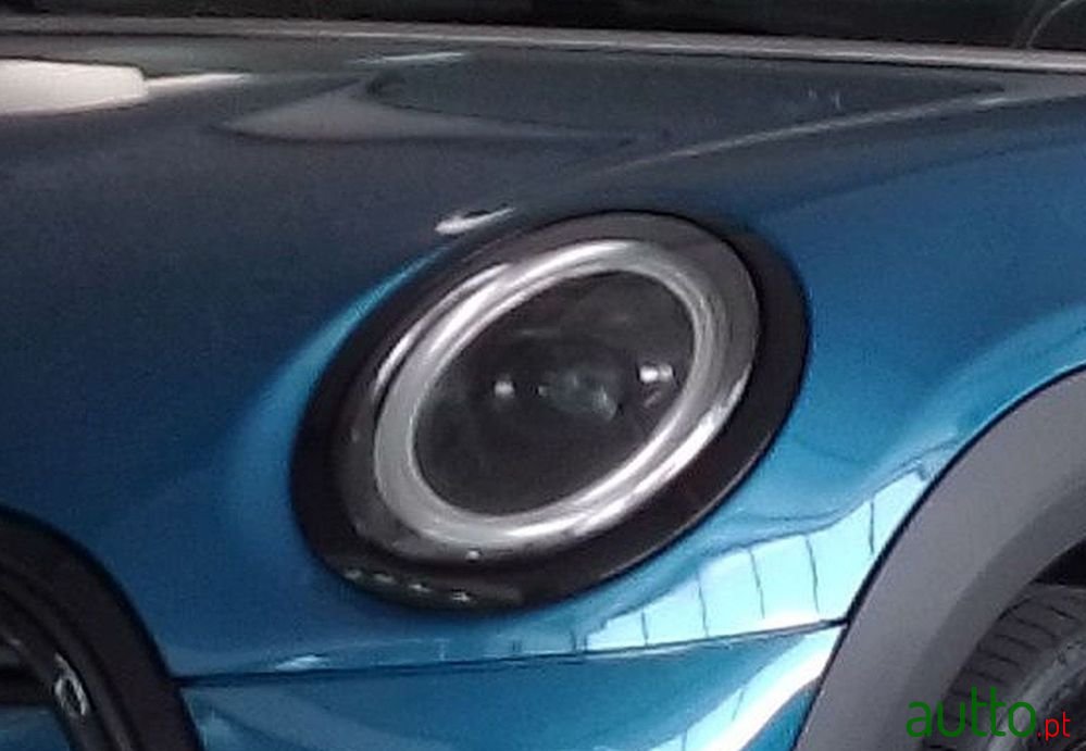 2023' MINI Cooper 3 Portas photo #3