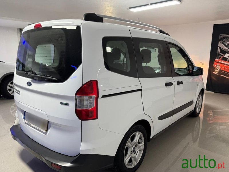 2016' Ford Tourneo Courier photo #3