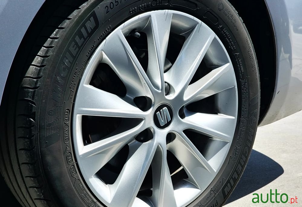 2018' SEAT Leon St photo #4