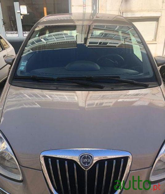 2009' Lancia Musa photo #2