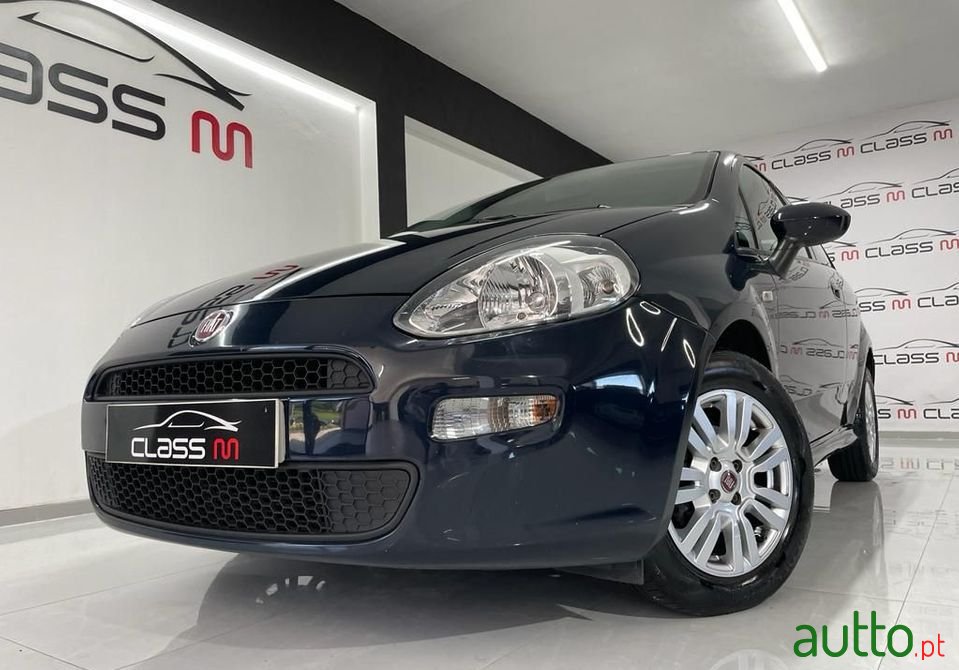 2015' Fiat Punto Evo photo #3