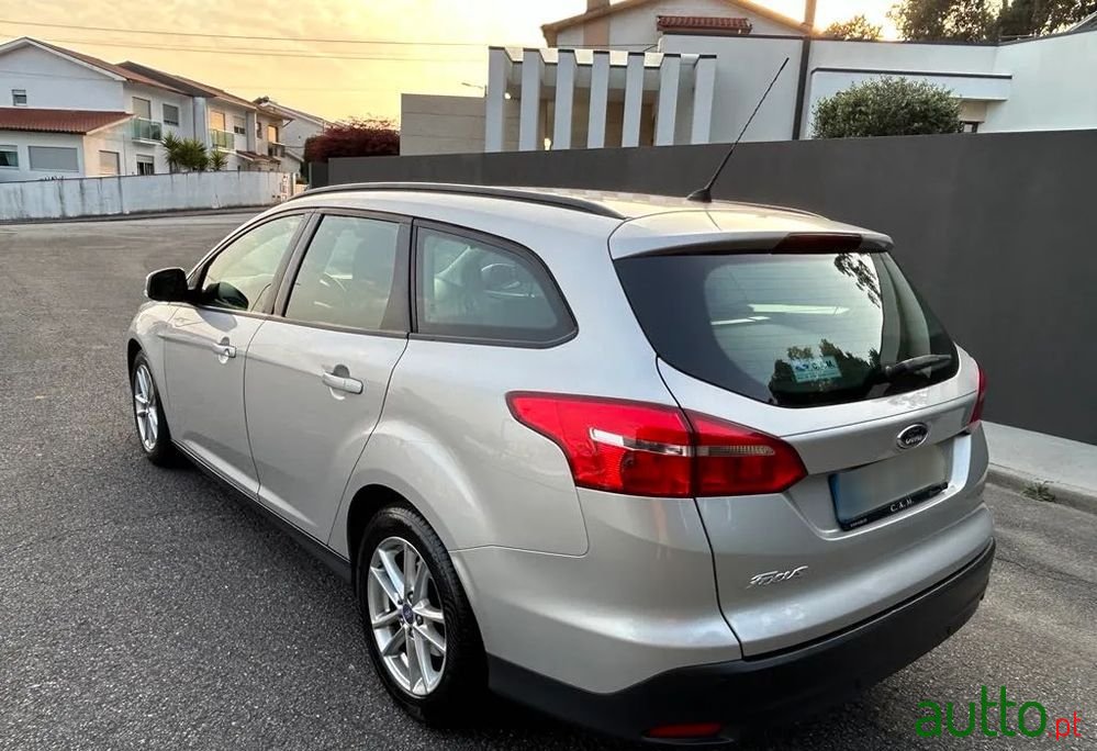 2016' Ford Focus Sw photo #2