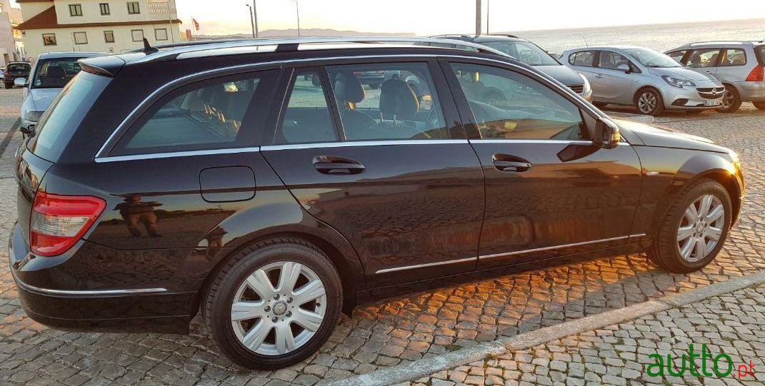 2010' Mercedes-Benz C-220 Station Avantgarde photo #2