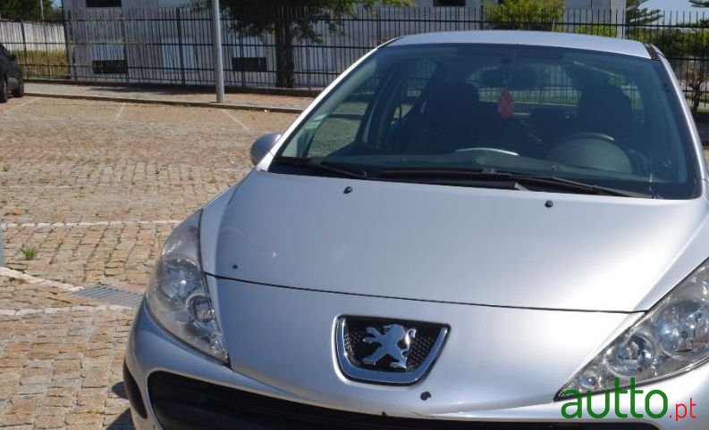 2007' Peugeot 207 photo #3