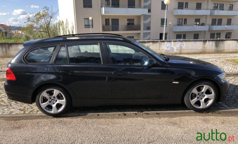 2007' BMW 320 D Touring photo #2