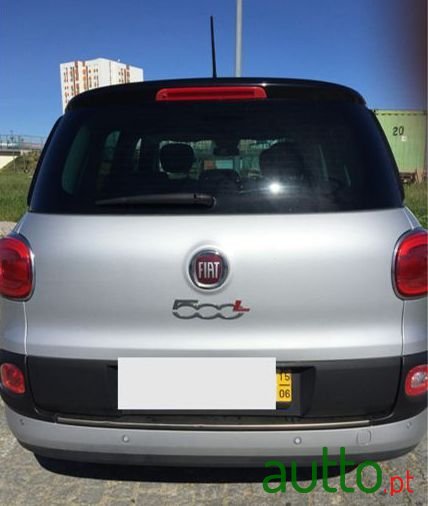 2015' Fiat 500L photo #2