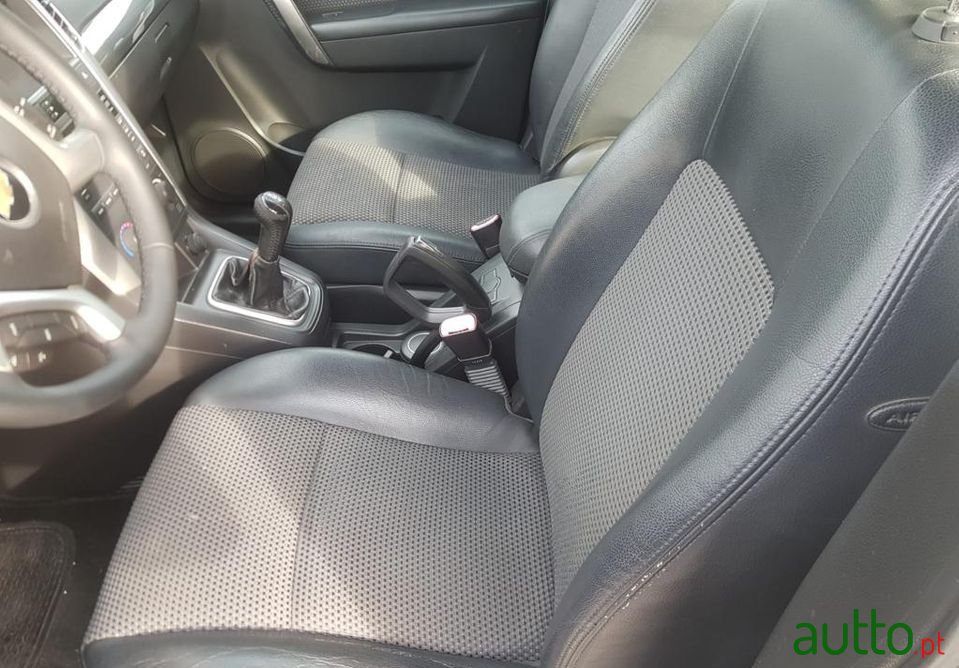 2007' Chevrolet Captiva photo #5