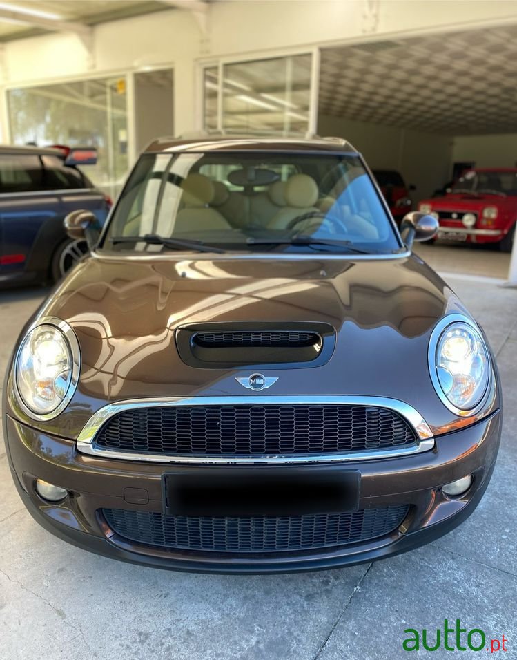 2008' MINI Clubman Cooper S photo #2
