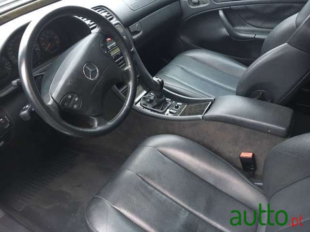 2001' Mercedes-Benz CLK 200 photo #5