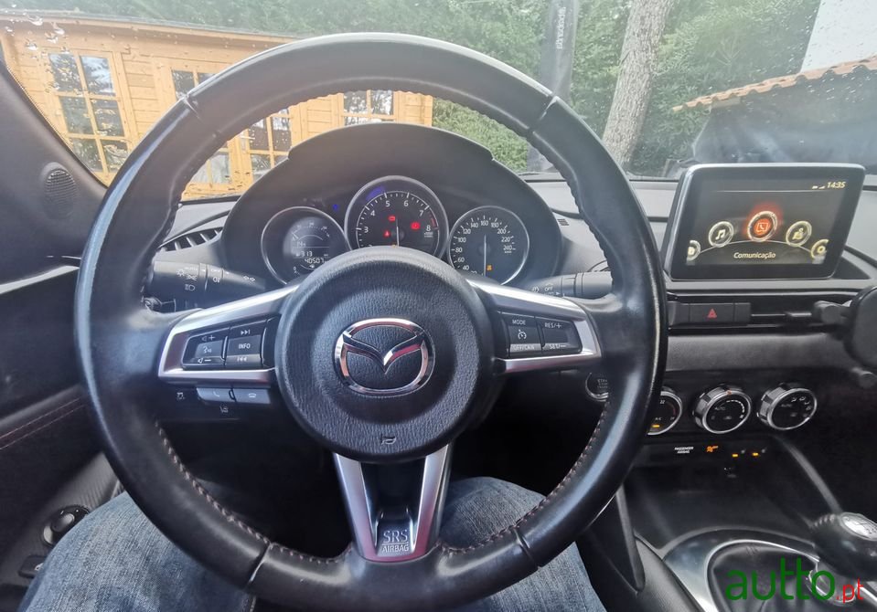 2015' Mazda MX-5 photo #6