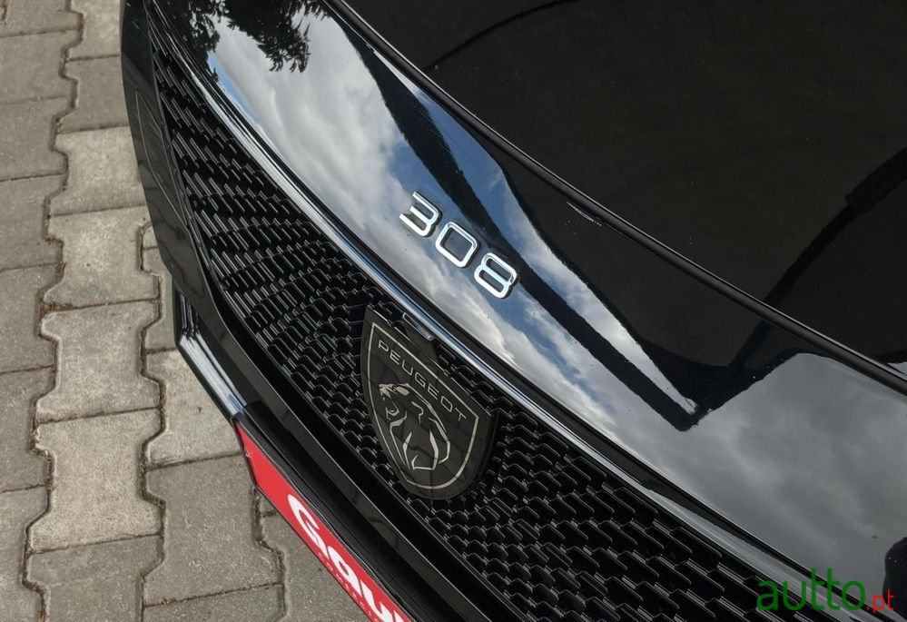 2022' Peugeot 308 photo #3