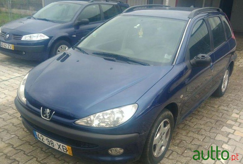 2004' Peugeot 206-Sw photo #2