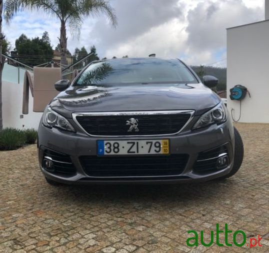 2018' Peugeot 308 photo #3
