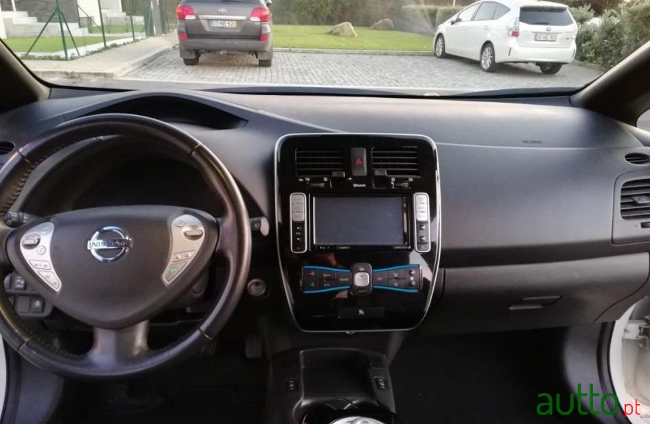 2015' Nissan Leaf photo #3