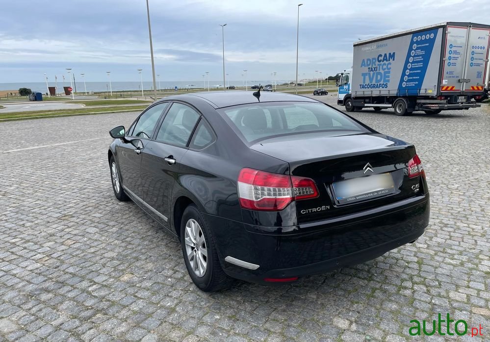 2011' Citroen C5 photo #5