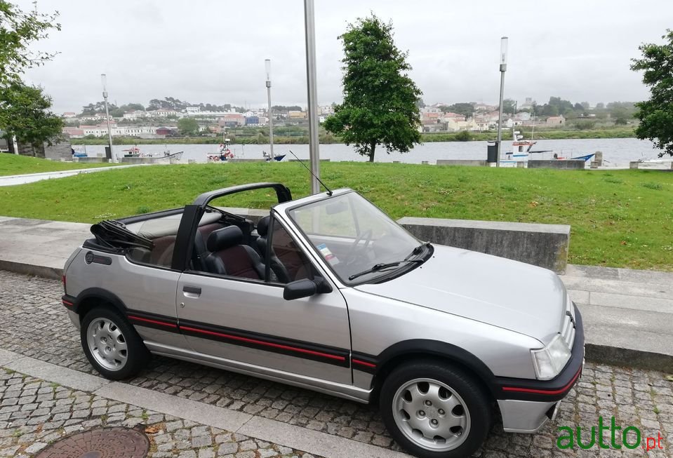 1989' Peugeot 205 photo #1