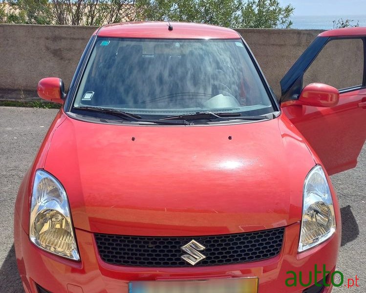 2010' Suzuki Swift 1.3 16V Gl photo #1