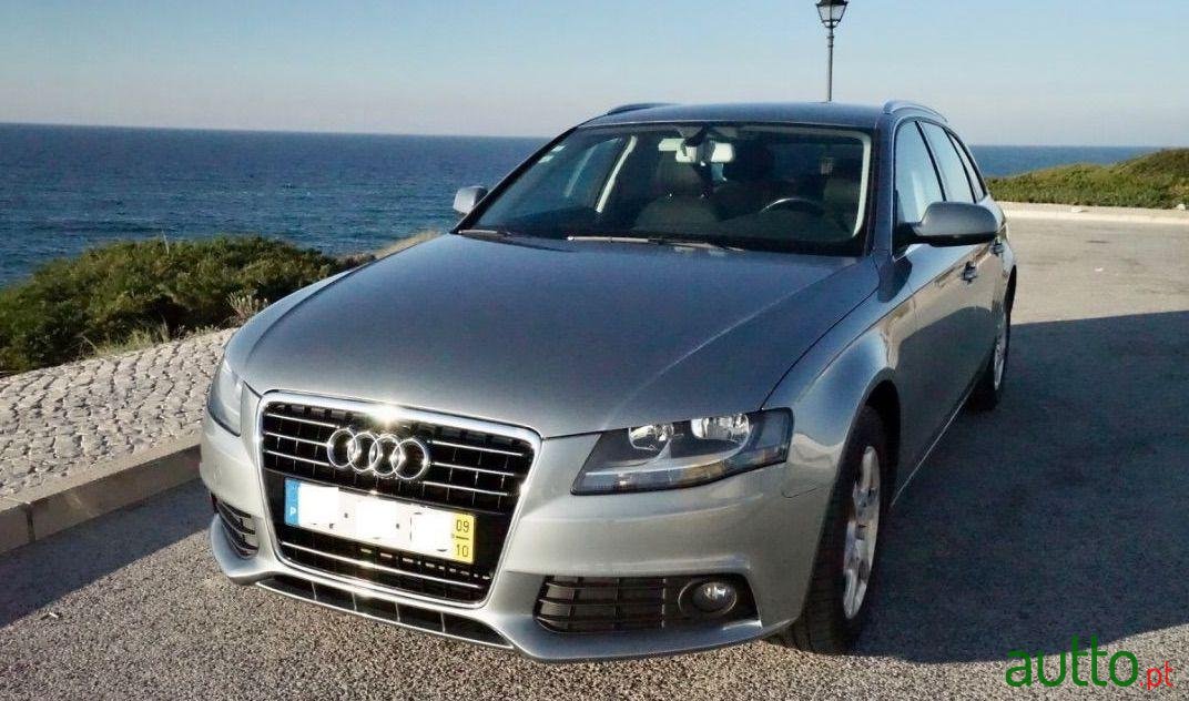 2009' Audi A4 Avant photo #2