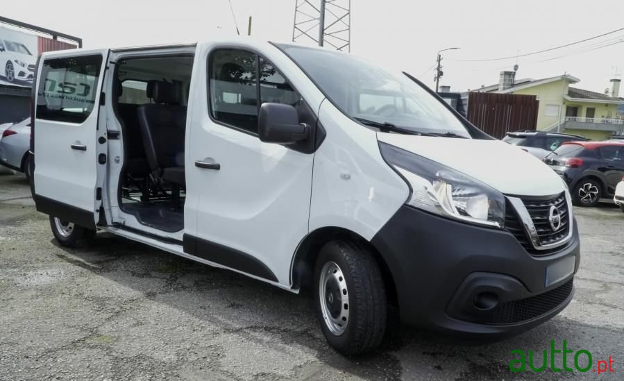 2019' Nissan NV300 photo #2