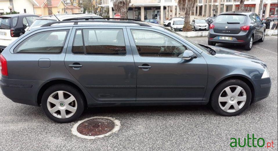 2005' Skoda Octavia Break photo #1