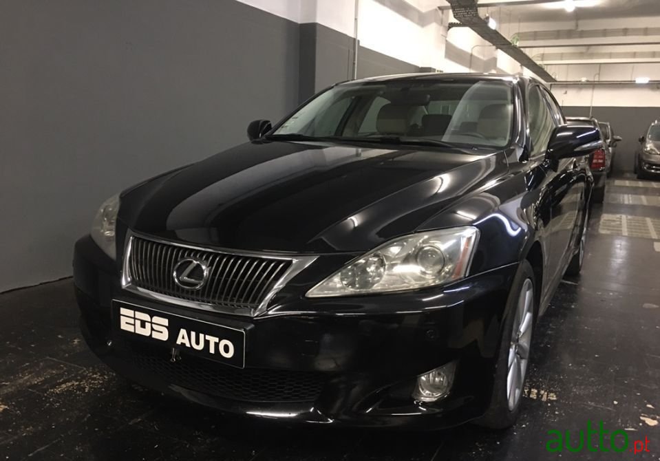 2009' Lexus Is-220 photo #1