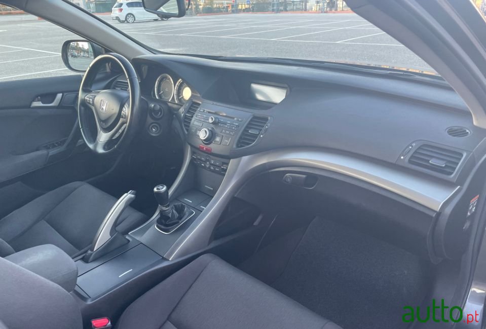 2009' Honda Accord Tourer photo #6