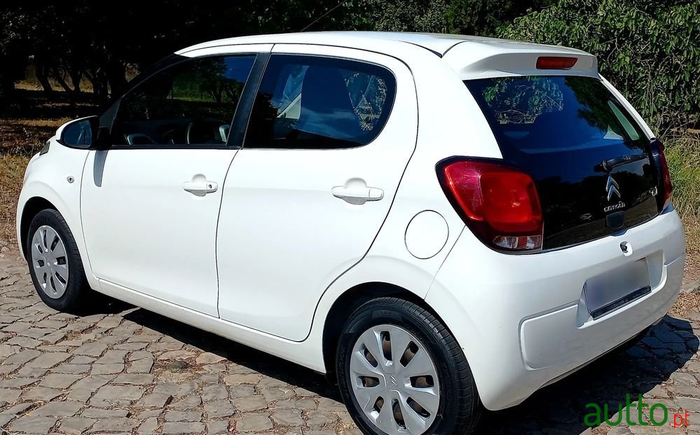 2017' Citroen C1 1.0 Vti Shine photo #3