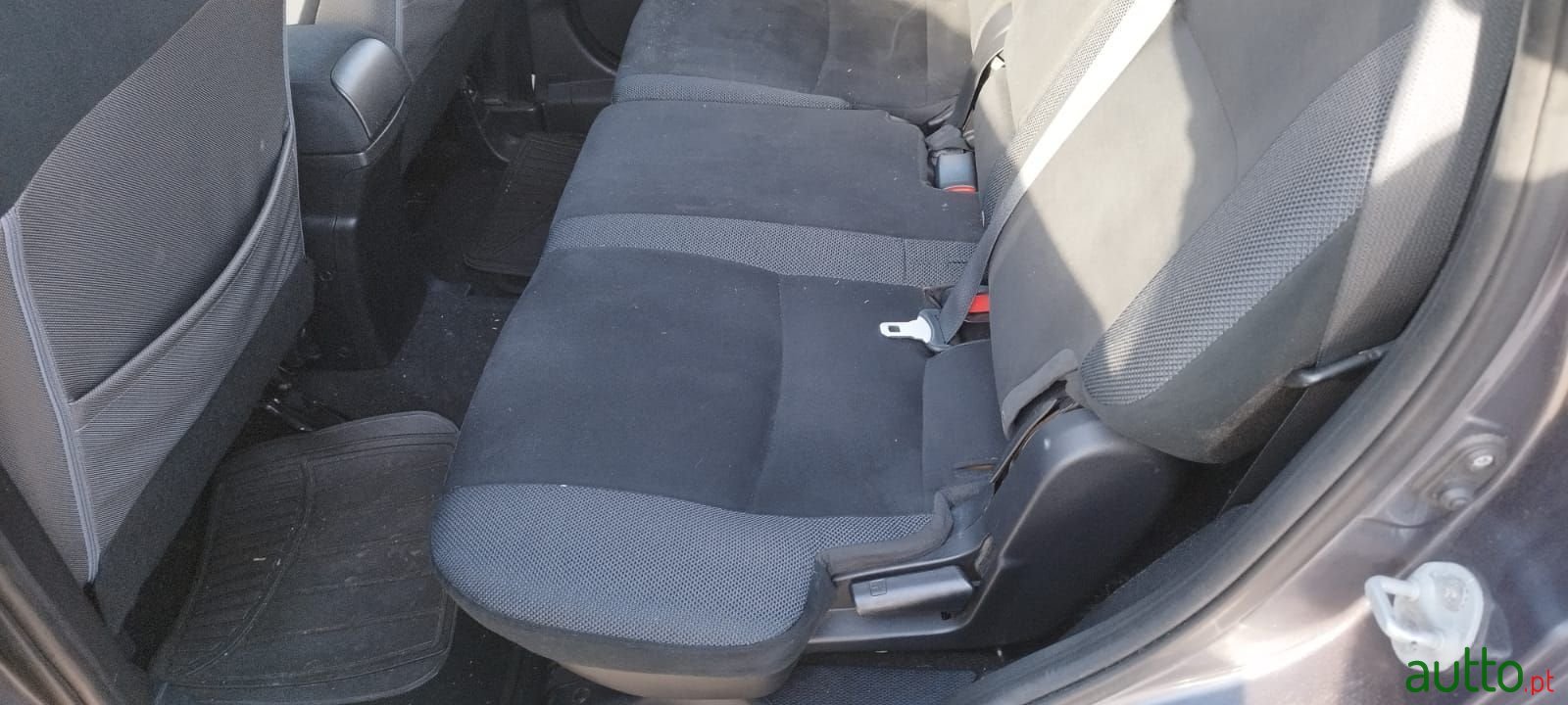 2009' Mitsubishi Outlander photo #6