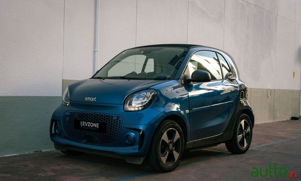 2020' Smart Fortwo Coupé photo #3