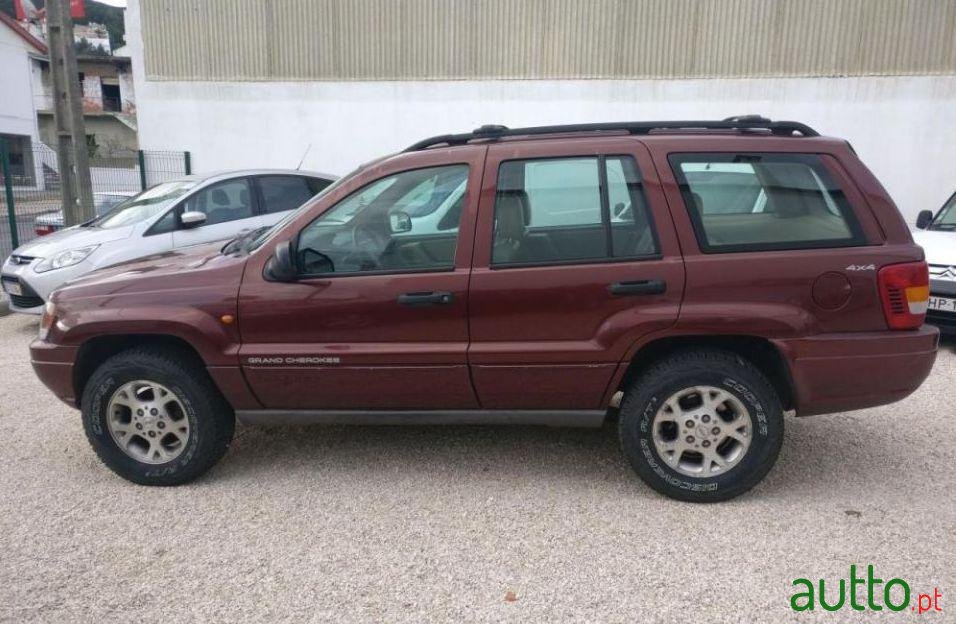 2000' Jeep Grand Cherokee photo #2