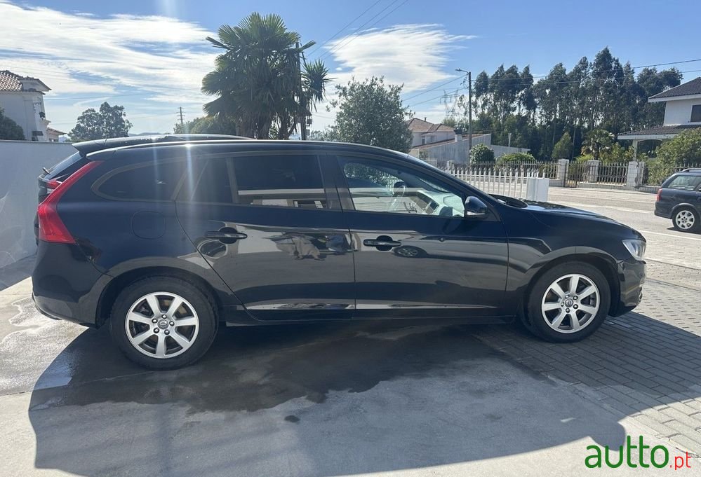 2014' Volvo V60 photo #4