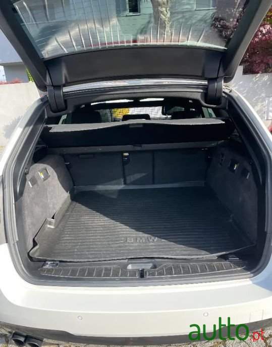 2010' BMW 520 photo #4