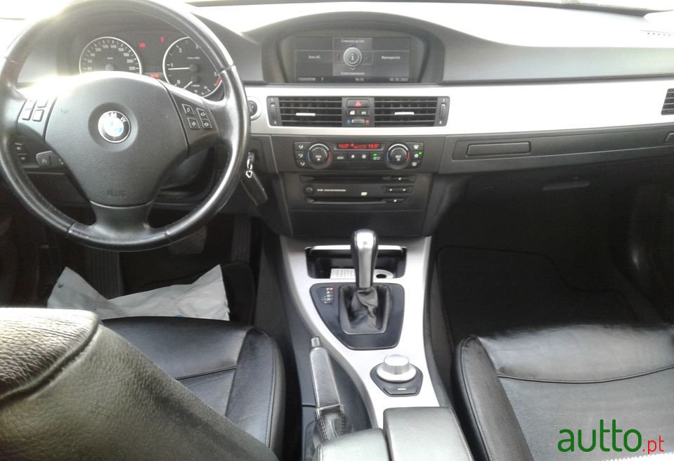 2006' BMW 320 photo #6