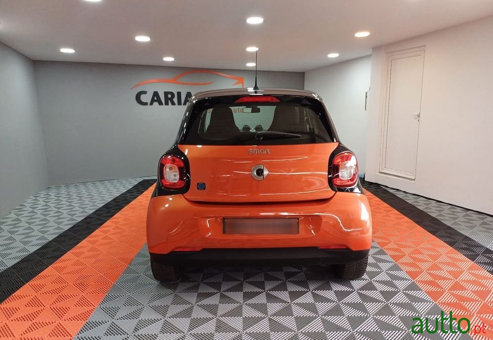 2022' Smart Forfour photo #4