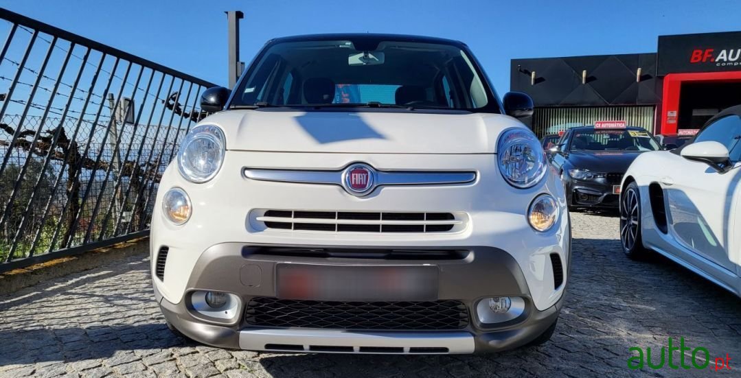 2013' Fiat 500L photo #4