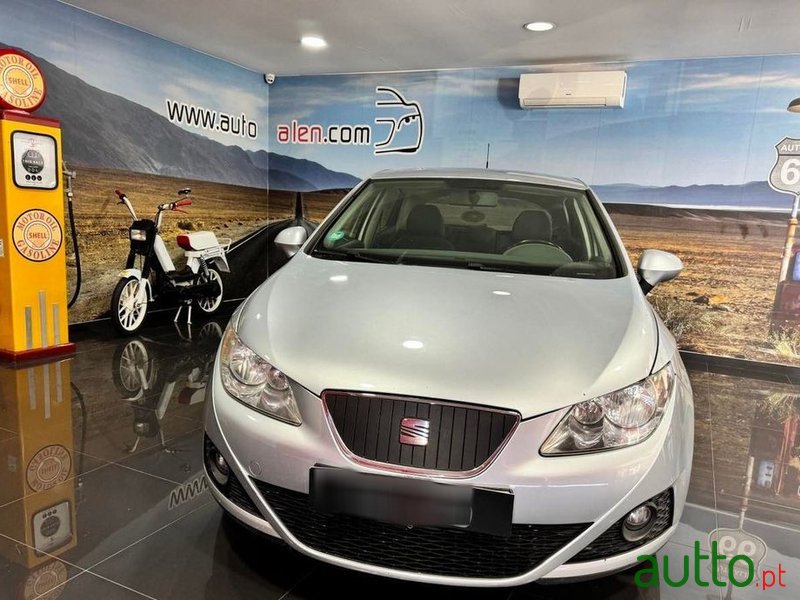 2010' SEAT Ibiza 1.2 Tdi Style Dpf photo #2