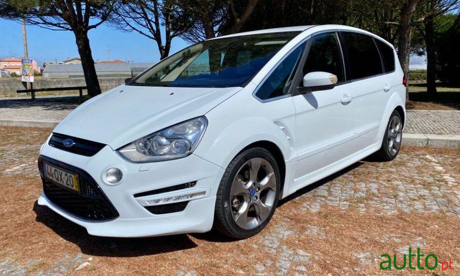 2012' Ford S-Max photo #1