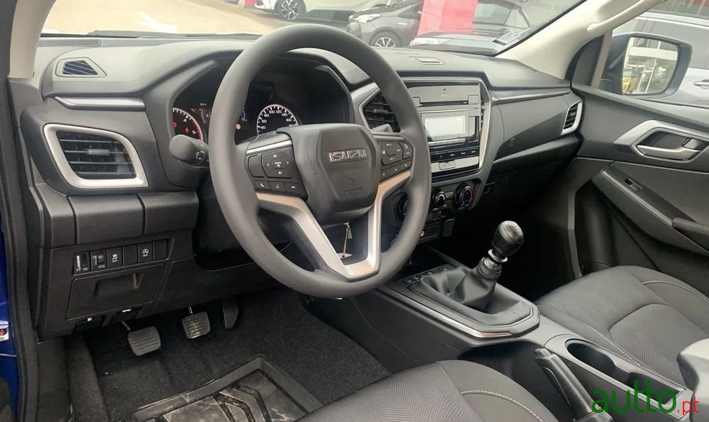 2022' Isuzu D-Max photo #4