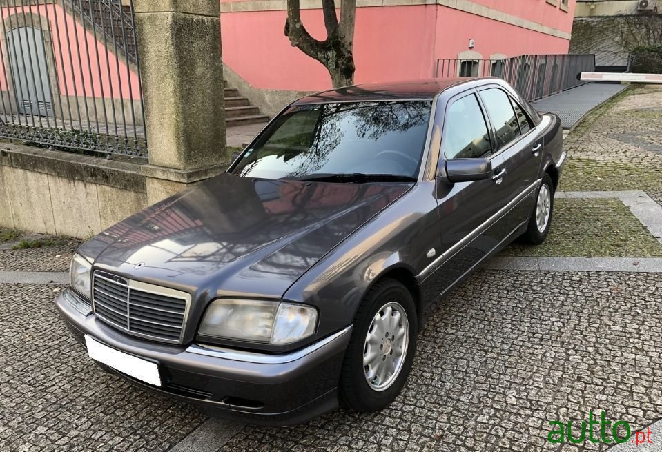 1999' Mercedes-Benz C-220 photo #1