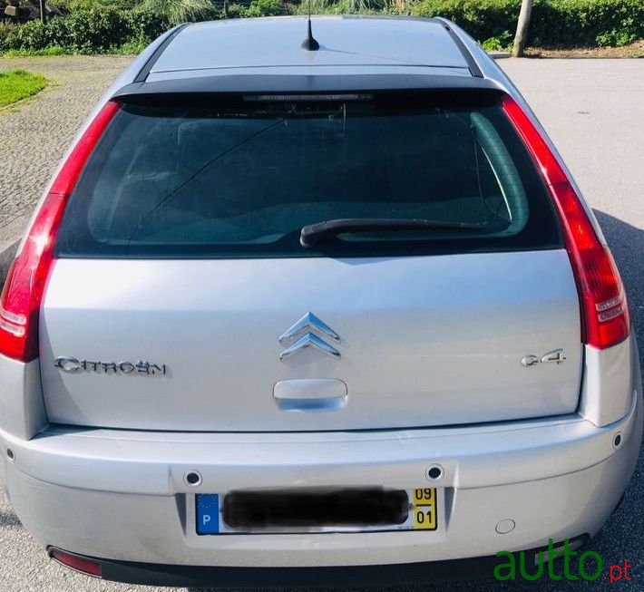 2009' Citroen C4 photo #1