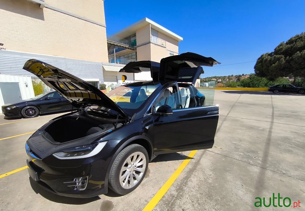 2017' Tesla Model X 75D photo #3