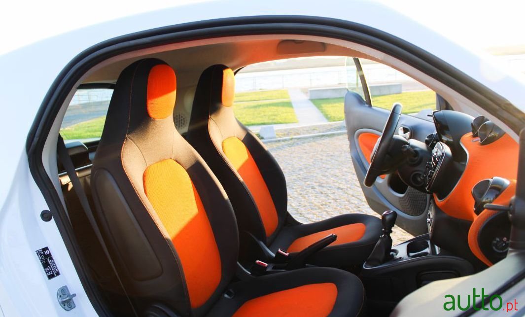 2015' Smart Fortwo photo #5