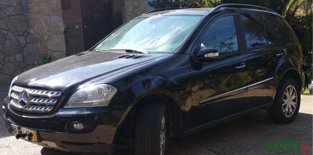 2006' Mercedes-Benz Ml-320 photo #1