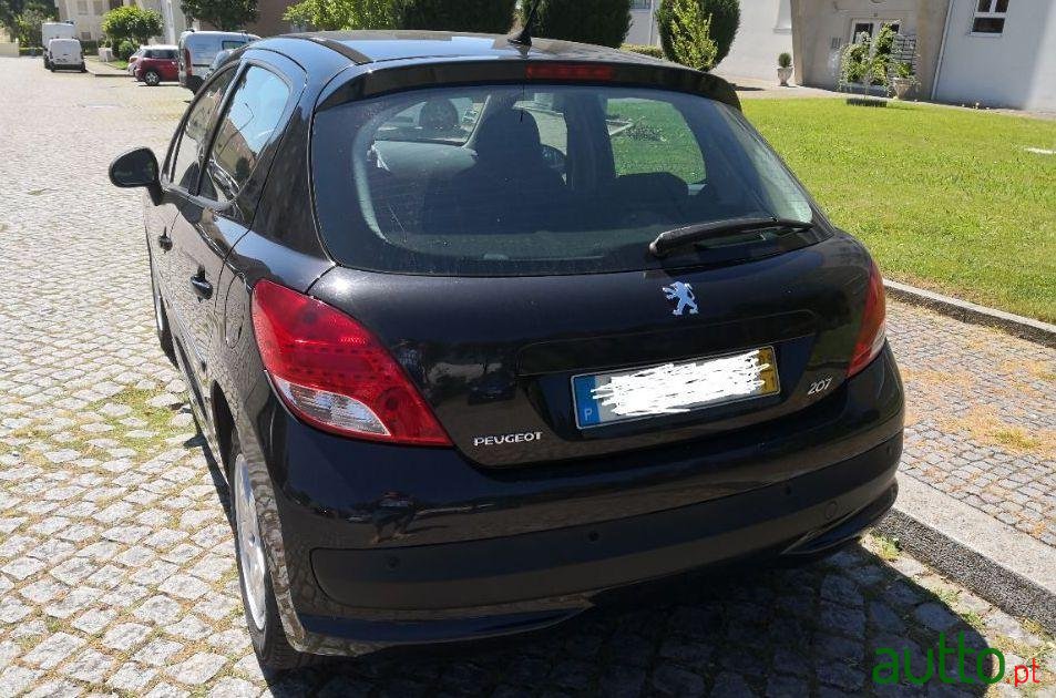 2009' Peugeot 207 1.4 Hdi Sport photo #1