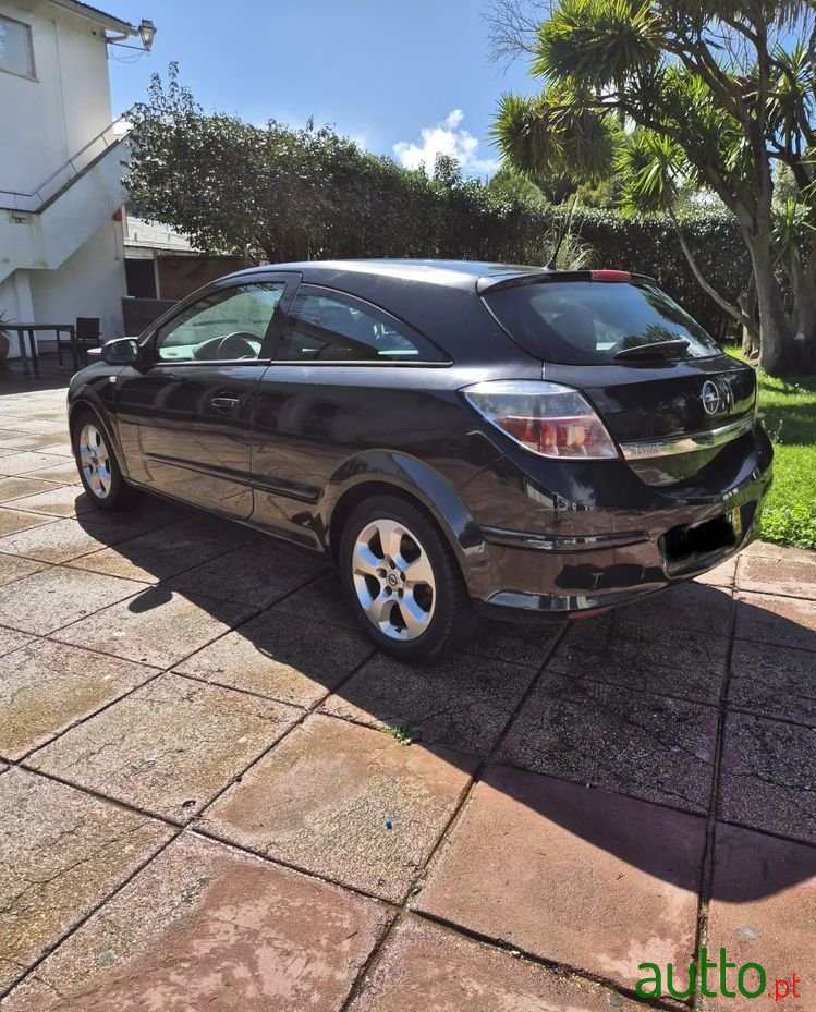 2006' Opel Astra Gtc 1.3 Cdti photo #3