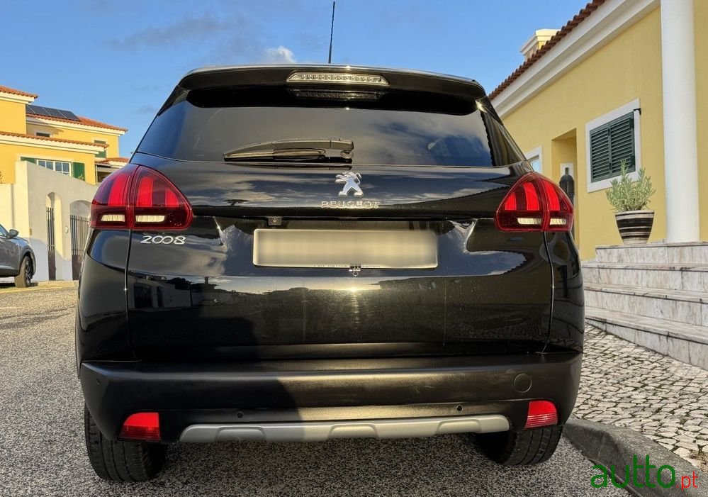 2018' Peugeot 2008 photo #5